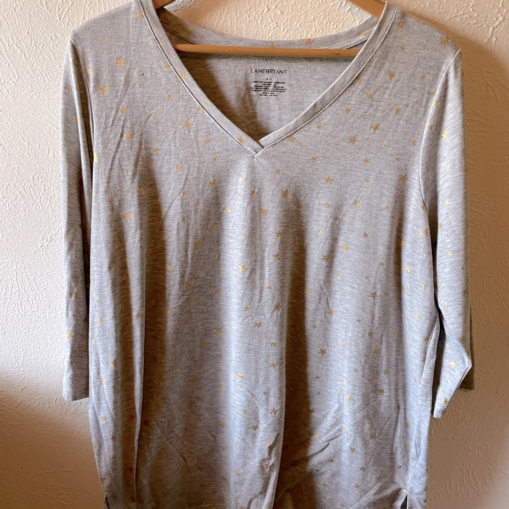 Lane Bryant v-neck gray with gold stars